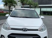 Cần bán Hyundai Grand i10 đời 2015, màu trắng, số tự động