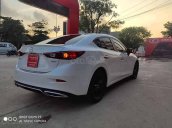 Cần bán Mazda 3 sản xuất 2016, màu trắng