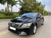 Cần bán lại xe Toyota Camry đời 2012, màu đen giá cạnh tranh