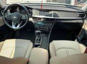 Cần bán gấp Kia Optima năm sản xuất 2019, màu trắng