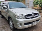 Bán ô tô Toyota Hilux 2011, màu bạc, nhập khẩu nguyên chiếc chính chủ, giá 305tr