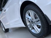 Cần bán xe Hyundai Elantra năm sản xuất 2020, màu bạc, xe nhập