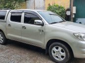 Bán ô tô Toyota Hilux 2011, màu bạc, nhập khẩu nguyên chiếc chính chủ, giá 305tr