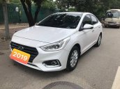 Cần bán chiếc Hyundai Accent 2019, số tự động, màu trắng siêu mới