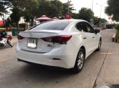 Cần bán xe Mazda 3 sản xuất 2016, màu trắng