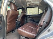 Cần bán gấp Toyota Fortuner 2016, màu xám, nhập khẩu nguyên chiếc 