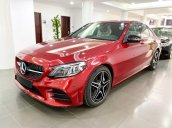 Bán Mercedes C300 AMG 2020 màu đỏ siêu lướt, giá cực tốt