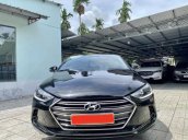 Cần bán xe Hyundai Elantra năm sản xuất 2018, màu đen 