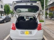 Chính chủ bán Suzuki Swift sản xuất năm 2014, màu trắng