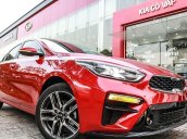 Kia Cerato 2020 giảm giá 30 triệu, quà tặng giá trị trong tháng