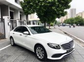 bán xe Mercedes-Benz E class E200 trắng nâu SX 2016, đi 40 000km