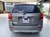 Bán xe Chevrolet Captiva đời 2018, màu xám, giá 665tr