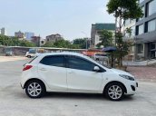 Cần bán xe Mazda 2S đời 2013, màu trắng