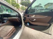 Cần bán xe Mercedes E200 đời 2016, màu trắng