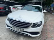 Cần bán xe Mercedes E200 đời 2016, màu trắng