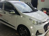 Cần bán Hyundai Grand i10 sản xuất năm 2018, màu trắng  