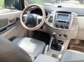 Bán xe Toyota Innova 2.0E 2015, màu bạc