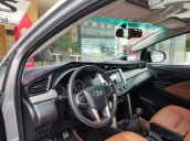 Cần bán xe Toyota Innova 2.0E 2019, màu bạc, xe gia đình HCM đi 45.000km - Xe chất giá tốt