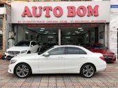 Cần bán xe Mercedes Benz C250 Exclusive 2018, màu trắng