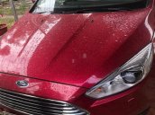 Cần bán xe Ford Focus đời 2016, màu đỏ còn mới, giá 660tr