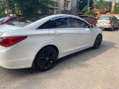 Bán Hyundai Sonata sản xuất năm 2010, màu trắng, xe nhập, xe chính chủ