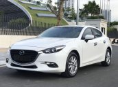 Ưu đãi giảm giá sâu với chiếc Mazda 3 màu trắng, sản xuất năm 2019, xe giá tốt, giao nhanh