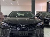 Bán Toyota Camry XLE đời 2020, màu đen, nhập khẩu, full option, mới 100%