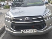 Cần bán xe Toyota Innova năm 2017, xe gia đình