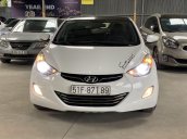 Cần bán gấp Hyundai Elantra sản xuất năm 2013, màu trắng, xe nhập 