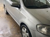 Xe Daewoo Gentra đời 2009, màu bạc còn mới, giá tốt