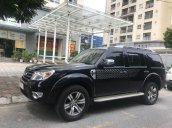 Bán Ford Everest 2013, số sàn, lốp theo xe còn nguyên, màu đen