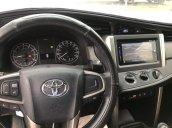 Cần bán xe Toyota Innova sản xuất 2019, màu bạc