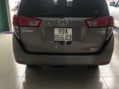 Cần bán lại xe Toyota Innova đời 2018, màu xám xe gia đình, giá tốt