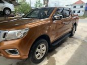 Bán Nissan Navara năm 2015, nhập khẩu nguyên chiếc, màu cam