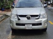 Bán Toyota Hilux năm sản xuất 2011, màu bạc, nhập khẩu nguyên chiếc 