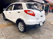 Bán Mazda 2 đời 2012, màu trắng, nhập khẩu 