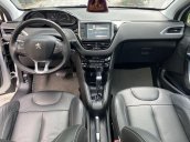 Bán Peugeot 208 đời 2013, màu trắng, nhập khẩu nguyên chiếc, giá tốt