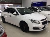 Bán Chevrolet Cruze năm sản xuất 2016, màu trắng còn mới  