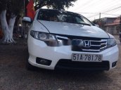 Cần bán Honda City năm sản xuất 2014, màu trắng