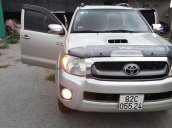 Bán ô tô Toyota Hilux năm 2009, màu bạc, xe nhập