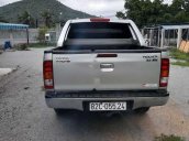 Bán ô tô Toyota Hilux năm 2009, màu bạc, xe nhập