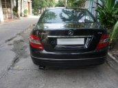 Gia đình bán xe Mercedes C250 sản xuất năm 2010, màu đen, giá 435tr