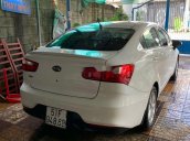 Cần bán lại xe Kia Rio năm 2016, màu trắng, xe nhập  