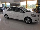 Bán nhanh Toyota Vios đời 2011, màu trắng