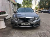 Bán Mercedes E250 năm sản xuất 2011, màu xám, chính chủ