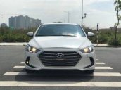 Bán gấp chiếc Hyundai Elantra 2.0 sản xuất 2016, xe còn mới, có hỗ trợ trả góp