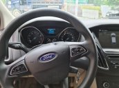 Bán ô tô Ford Focus AT sản xuất 2017, xe chính chủ giá thấp