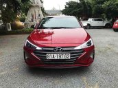 Bán Hyundai Elantra sản xuất năm 2019, màu đỏ còn mới, giá 609tr