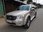 Cần bán xe Ford Everest năm sản xuất 2011, xe gia đình