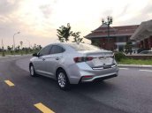 Bán xe Hyundai Accent đời 2018, màu bạc  